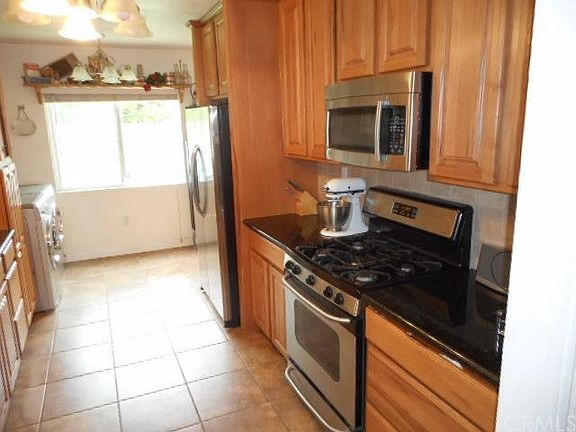 4th image of 1106 N Dalton Ave