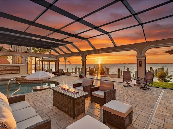 12782 Yacht Club Cir, Fort Myers, FL 33919