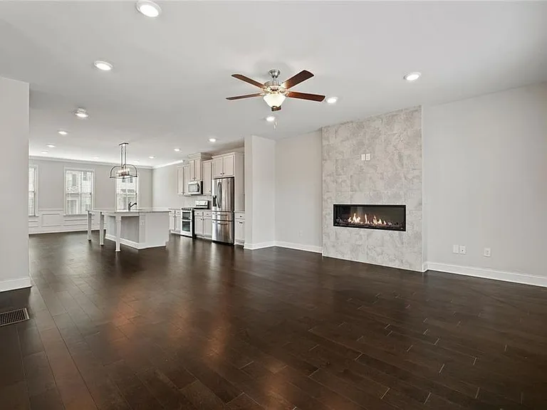 4240 Hickory Pine Aly — Photo 9