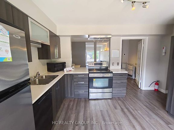 2nd image of 1548 Richmond St #1