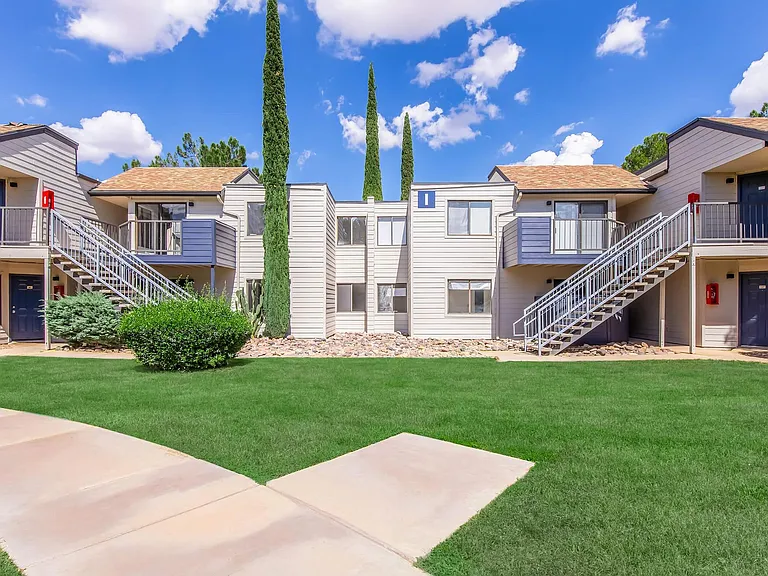 Mountain Steppes Apartments — Photo 7