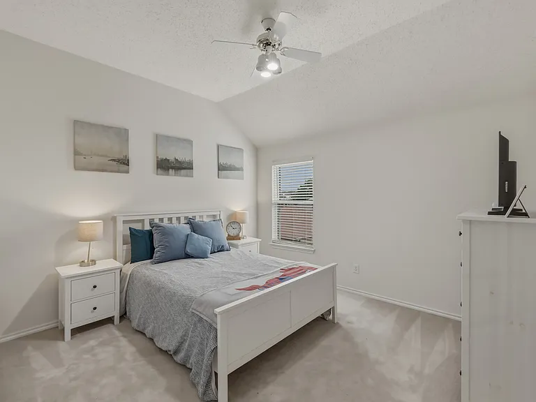 7612 Oak Knoll Dr — Photo 25