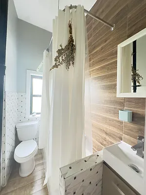 Rented by Avenues Real Estate | media 17