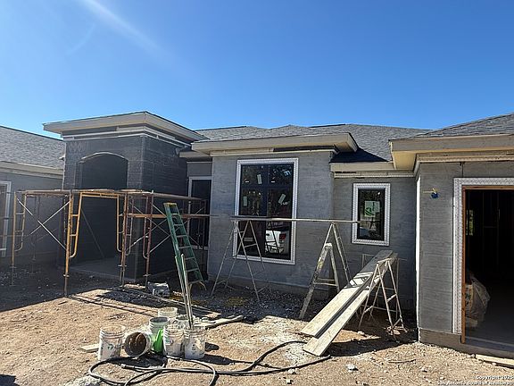 2nd image of 189 Mustang Lane