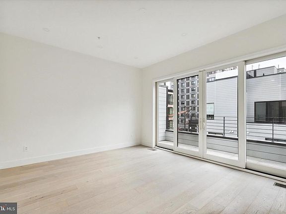 4th image of 125 N 23rd St