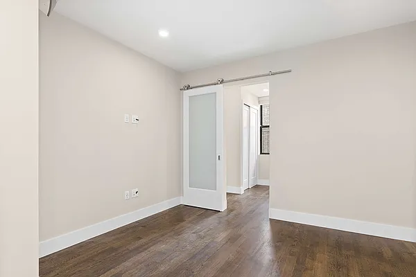 Rented by Cooper & Cooper Real Estate | media 17