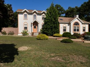 23 Herring Run Rd, Dartmouth, MA 02747