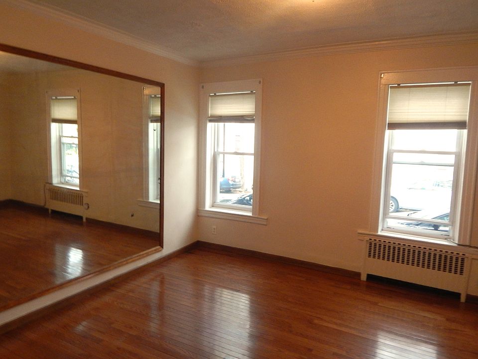 1st image of 74 Chester Ave APT 1
