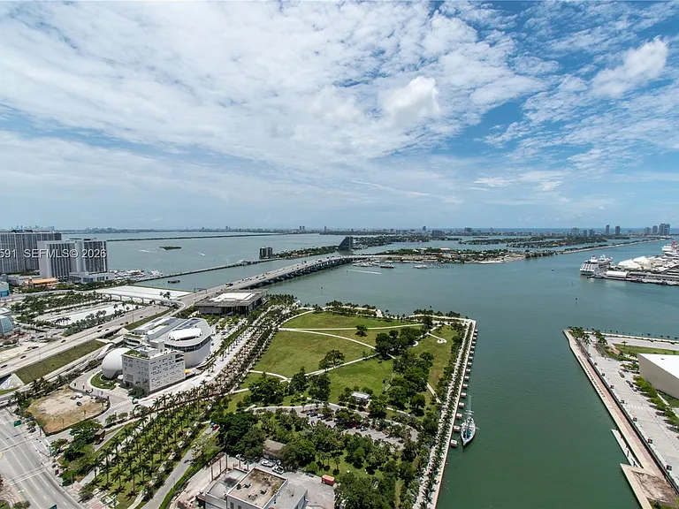 888 Biscayne Blvd #4112 — Photo 34