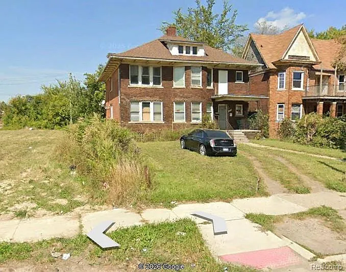 2237 W Grand Blvd photo 1