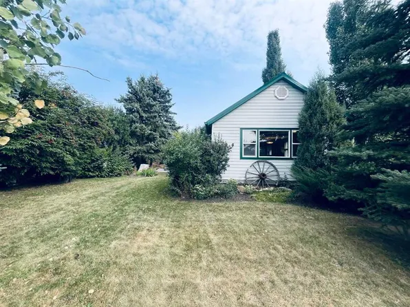 112 S Allison St, Acme, AB T0M 0A0