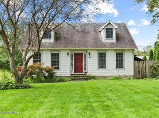 48 Elm Ave E, Delmar, NY 12054