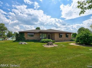 9215 W Grand Blanc Rd, Gaines, MI 48436