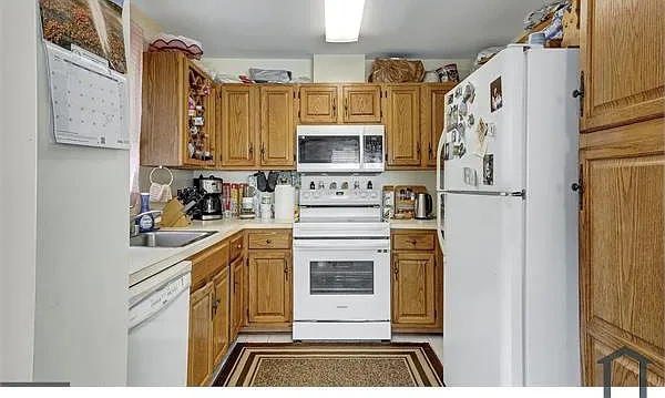 4406 Silverbrook Ln #J201 — Photo 9
