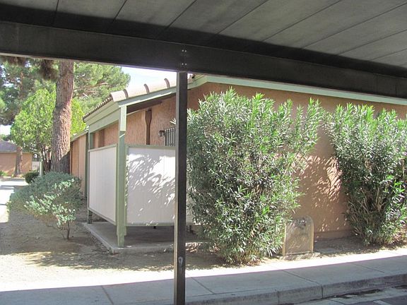 5th image of 413 N Lamb Blvd