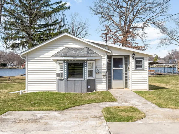 1906 River Terrace Dr, Johnsburg, IL 60051