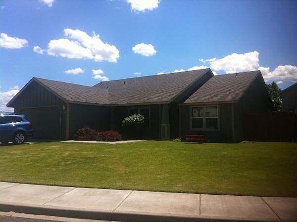 1st image of 1218 SE Trentwood Dr