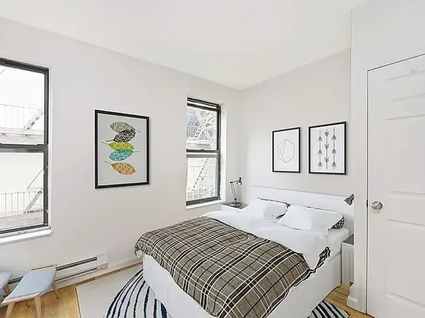 342 Manhattan Avenue image 1 of 12