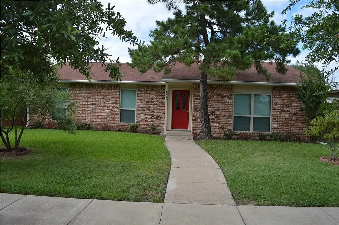 3 bed, 2.0 bath, 1791 sqft, $2,500 — Photo 1