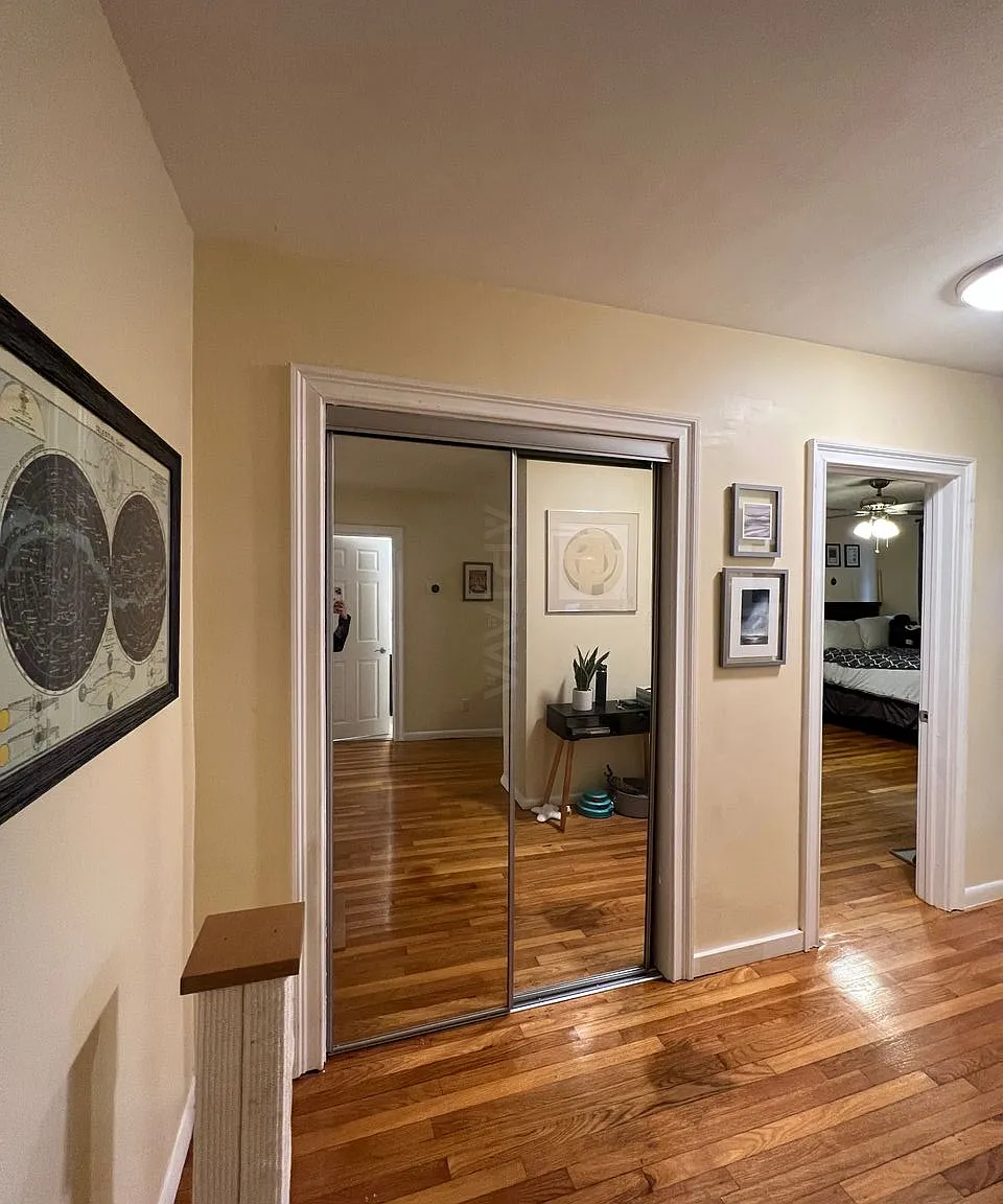 2 bed, 850 sqft, $3,200 — Photo 3