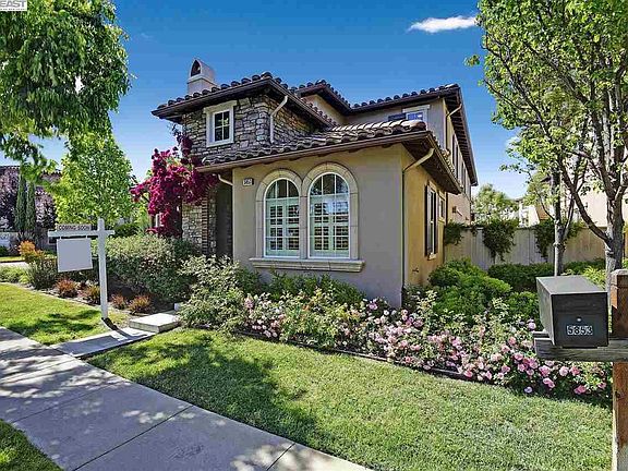 2nd image of 5853 Tan Oak Dr