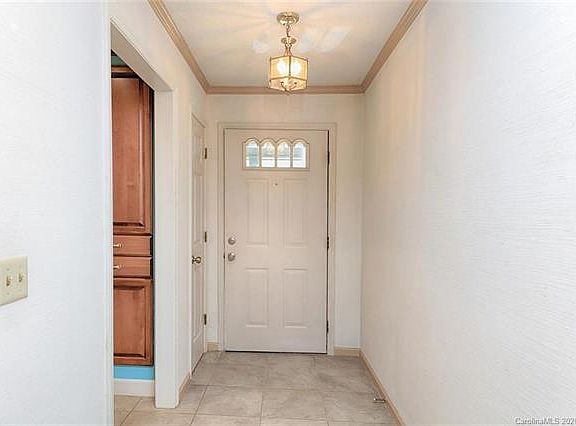 4th image of 233 Ramsey Ct