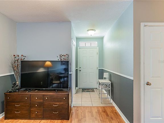 4th image of 6239 Olivedale Dr