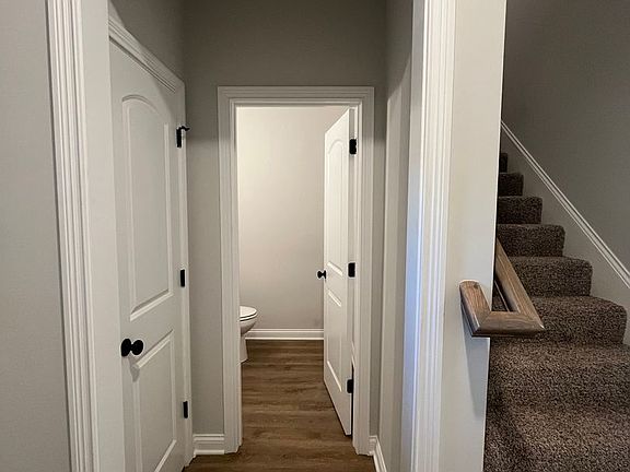 4th image of 6492 Fortuna Ave