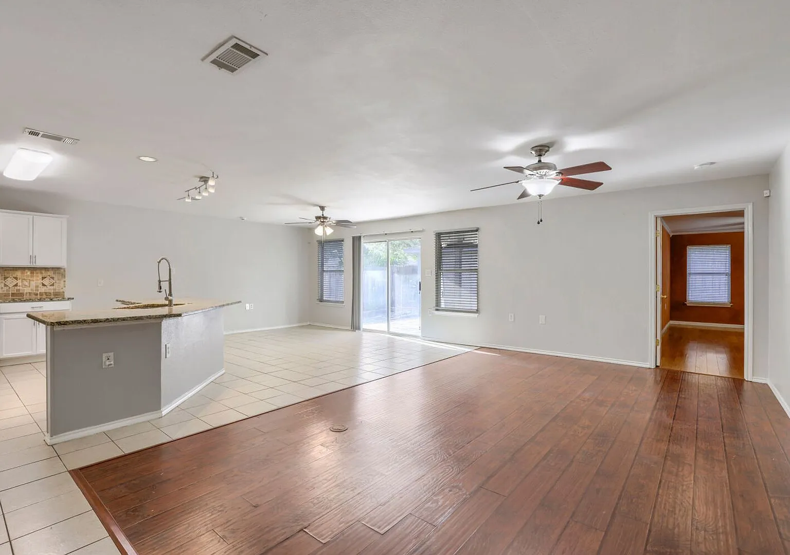 Just hit the market- 4 bedrooms located off Nacogdoches and Judson road — Photo 3
