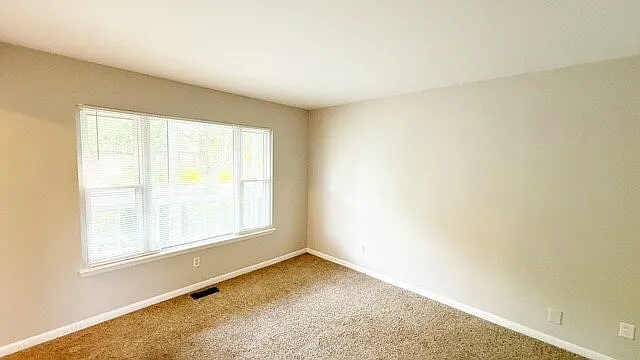 4 bed, 2.5 bath, 1620 sqft, $1,750 — Photo 4