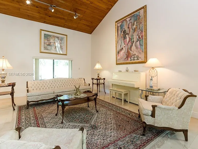 4950 San Amaro Dr — Photo 3