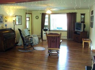 705 Main St, North Henderson, IL 61466