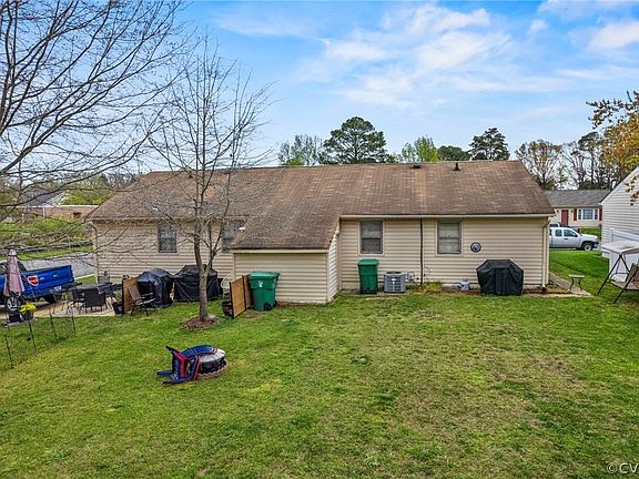 4th image of 2548 White Oak Ct