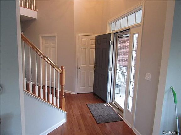 3rd image of 26582 Blackwood Ct