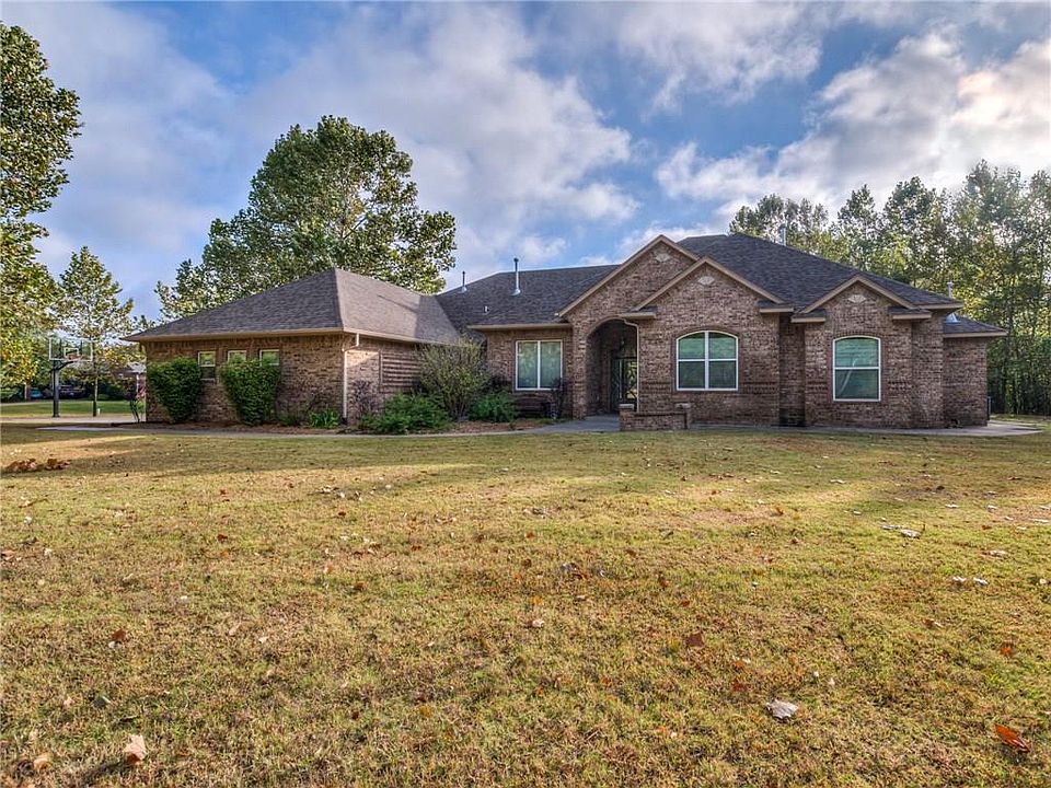 1st image of 5800 Sycamore Pond Dr