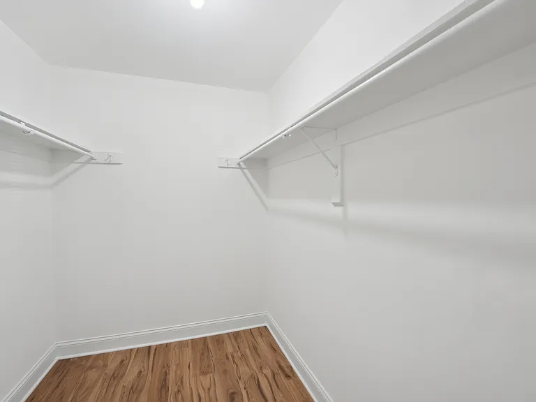 18808 Walkers Choice Rd #4 — Photo 13