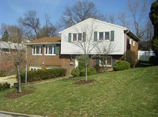 1250 Blue Jay Dr, Pittsburgh, PA 15243