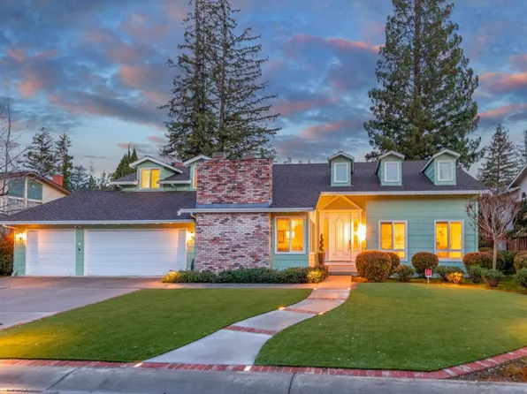 1185 Saint Charles Ct, Los Altos, CA 94024