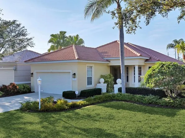 7220 Kensington Ct, University Park, FL 34201
