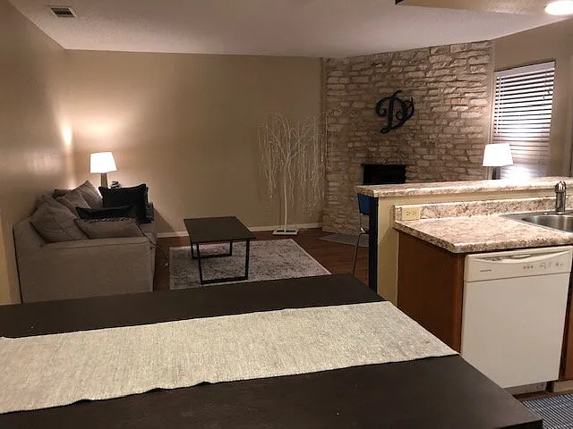 301 Algerita Dr #D — Photo 23