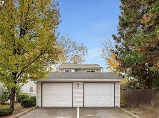 15000 SW Farmington Rd APT 28, Beaverton, OR 97007