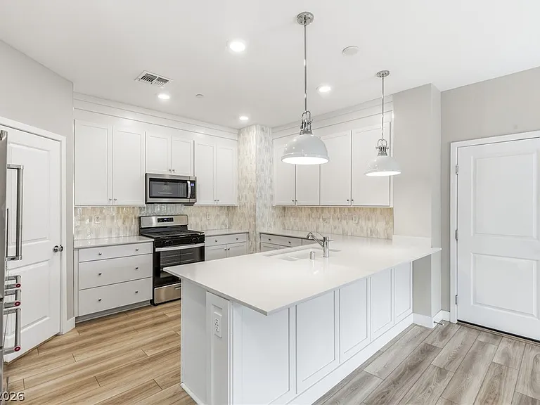 3574 Via Elenora Ln — Photo 9