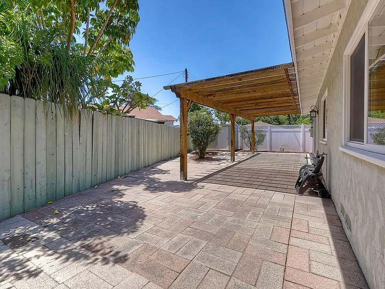 5681 Charter Ave — Photo 22