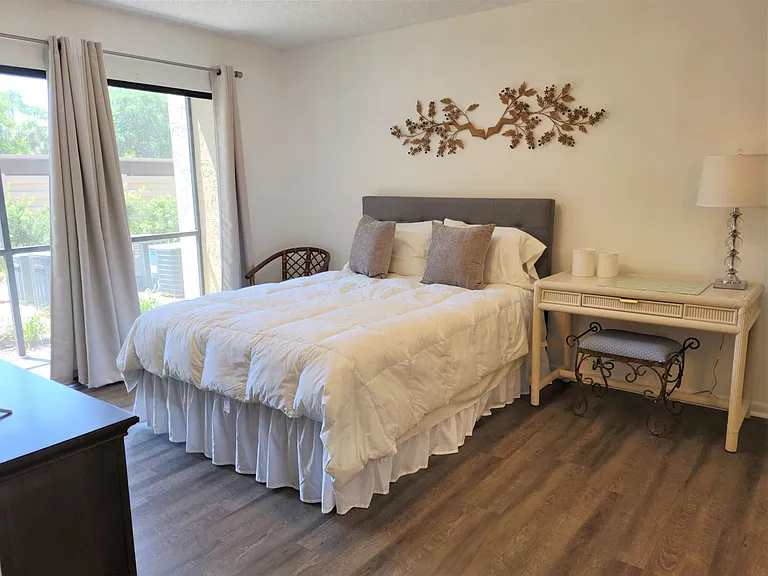 650 Bird Bay Dr E #105 — Photo 31