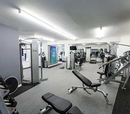 Rented by Stonehenge NYC LLC | media 9