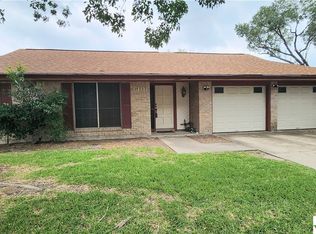 1401 Plantation Rd, Victoria, TX 77904