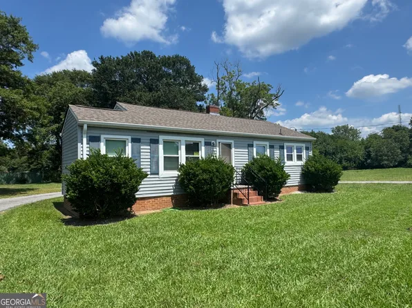 875 Benson St, Hartwell, GA 30643