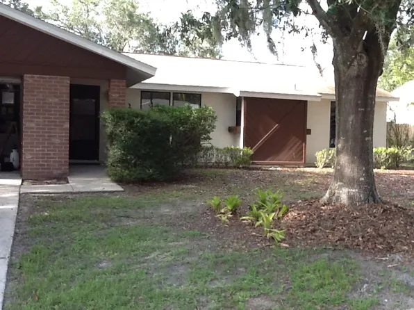 612 Cedar Grove Dr, Brandon, FL 33511