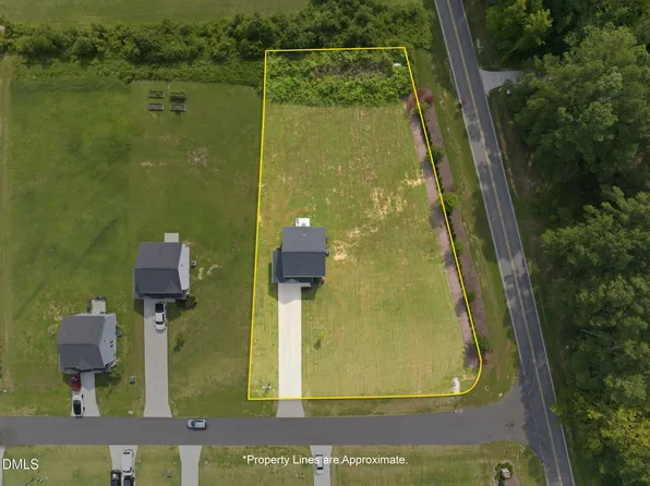 24 Olde Place Dr, Zebulon, NC 27597