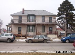 619 S 6th St, Council Bluffs, IA 51503
